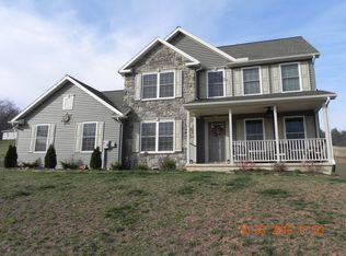 100 Jamie Ln, Montoursville, PA 17754