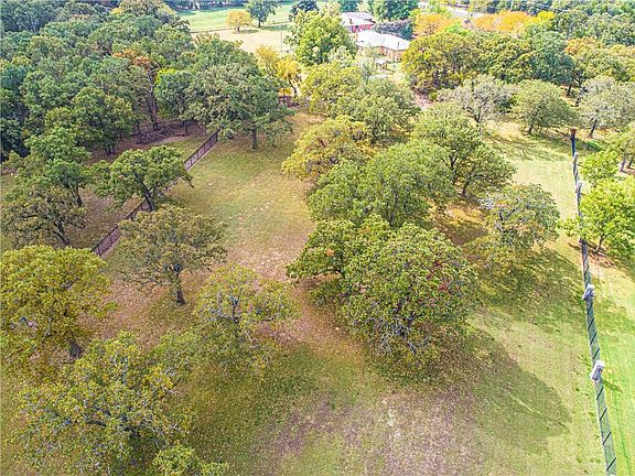 4th image of 6100 Blue Hills Ct