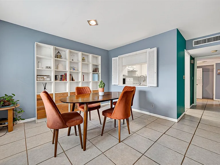 6470 Bayou Glen Rd #6470 — Photo 4