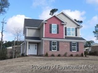 6458 Freeport Rd, Fayetteville, NC 28303