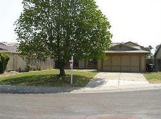 27 Icarus Ct, Sacramento, CA 95823