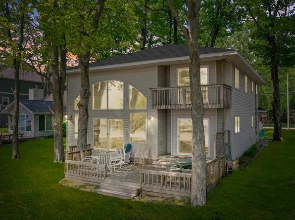 7579 W White Birch Ave, Lake City, MI 49651