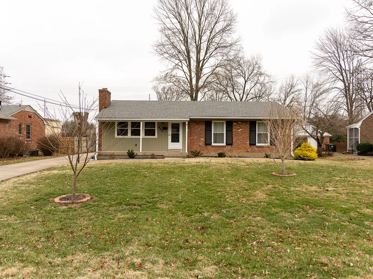 3 bed, 1200 sqft, $2,200 — Photo 3