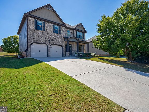 3rd image of 1301 Ginger Ln