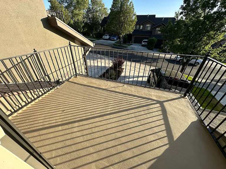 Balcony above garage