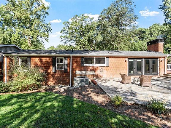 5th image of 2129 Kelly Rd