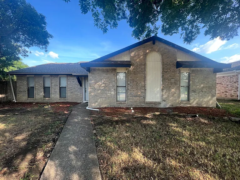 6004 Pinto Cir — Photo 3
