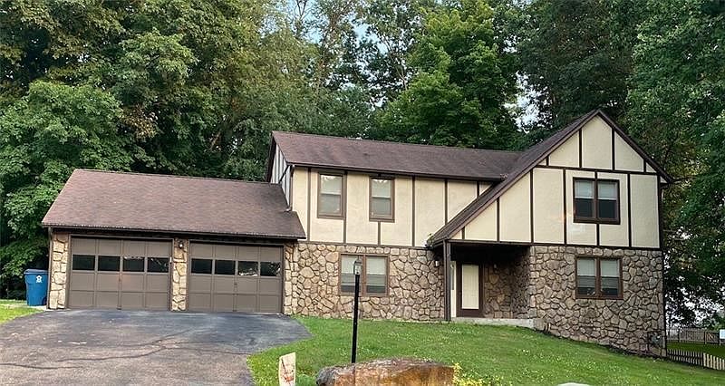 1st image of 3143 McClellan Dr