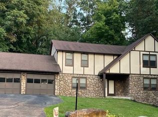 3143 McClellan Dr, Greensburg, PA