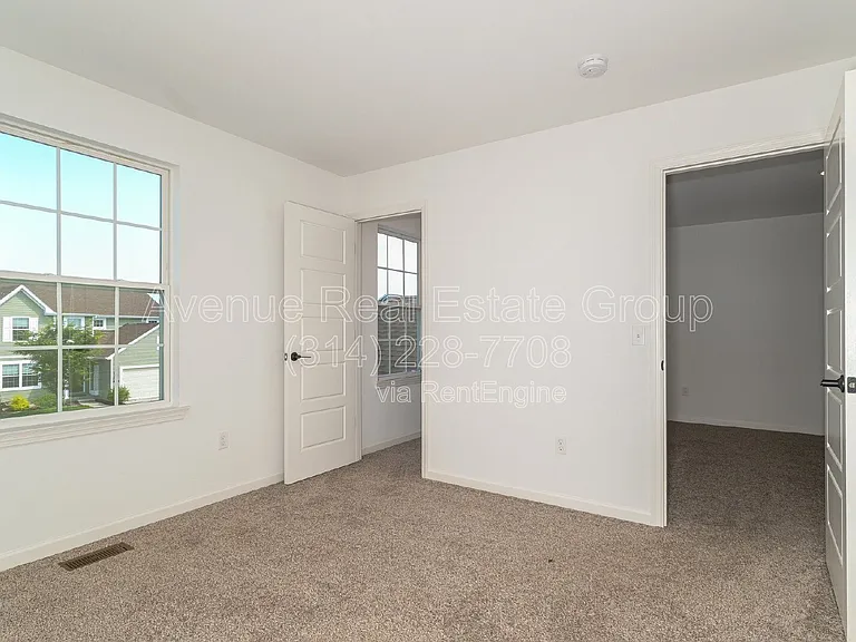 608 Highland Prairie Dr — Photo 19