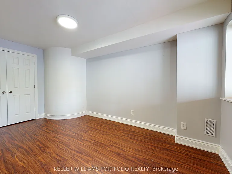 546 Eglinton Ave E #5 — Photo 26