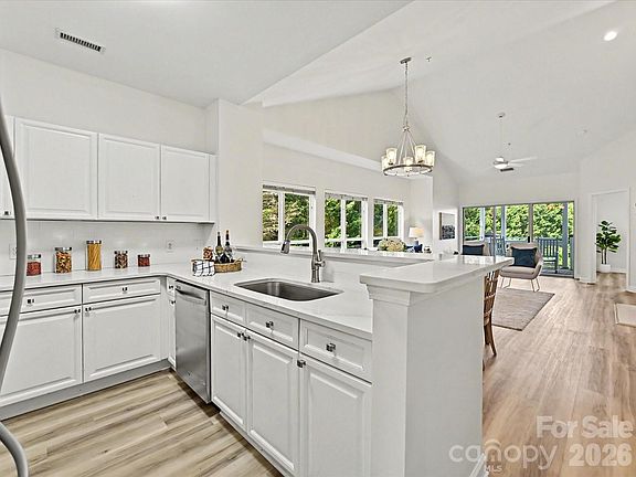 3rd image of 18840 Nautical Dr APT 72