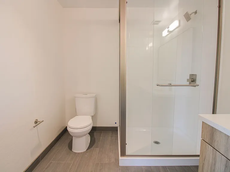 Newly Built Luxury Apartments in San Luis Obispo "Little Italy" — Photo 29