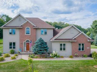 N1931 Jeremy Ct, Greenville, WI 54942