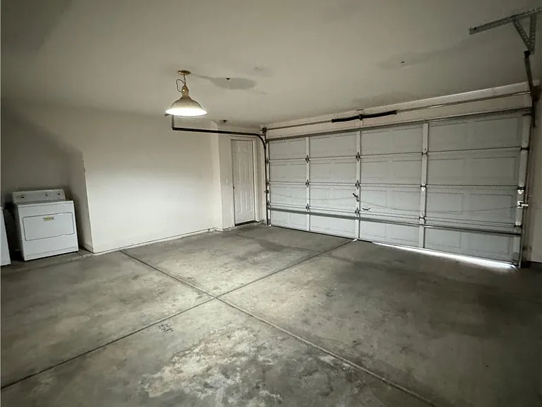 331 Phyllis Dr #2 — Photo 16