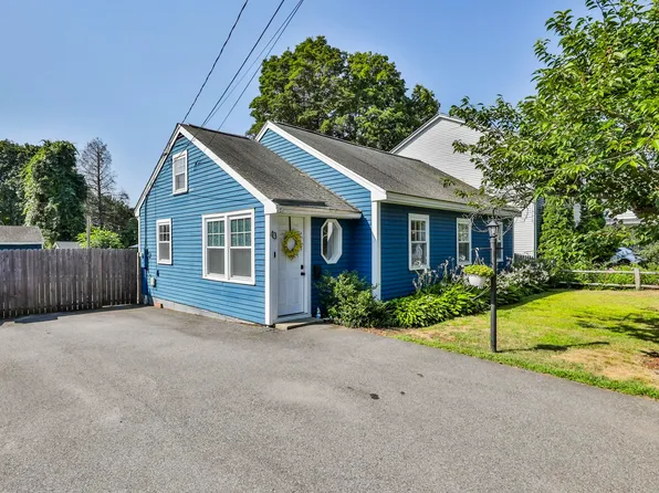 43 King Street, Nashua, NH 03060