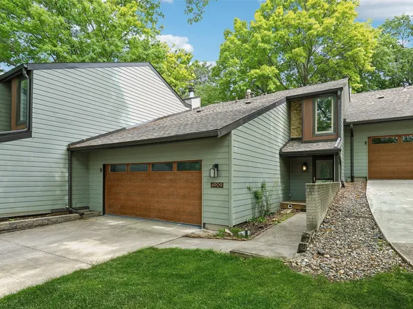 4909 W Park Dr, West Des Moines, IA 50266
