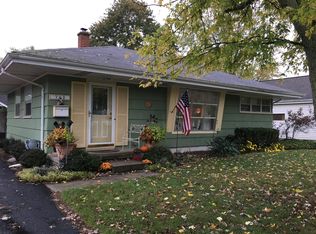 702 Inner Dr, Tecumseh, MI 49286