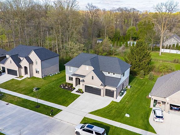5th image of 2935 Basil Dr