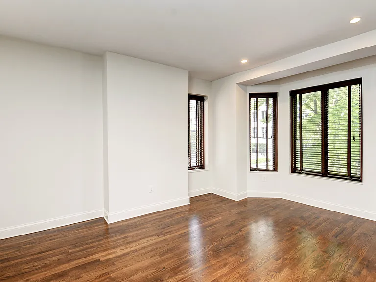 65 S 5th St #2A — Photo 14