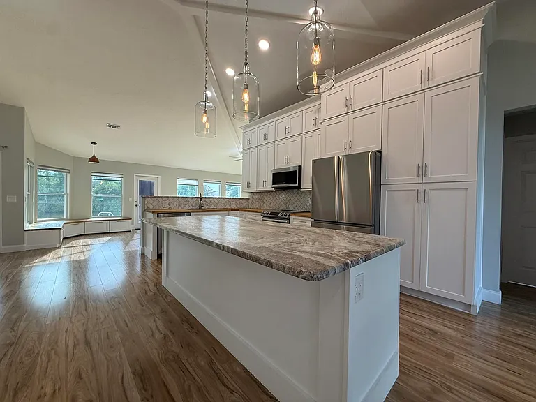 3786 Sierra Dr — Photo 13