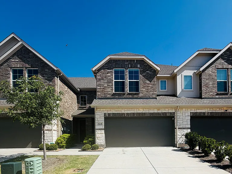 1364 Hill Country Pl — Photo 1