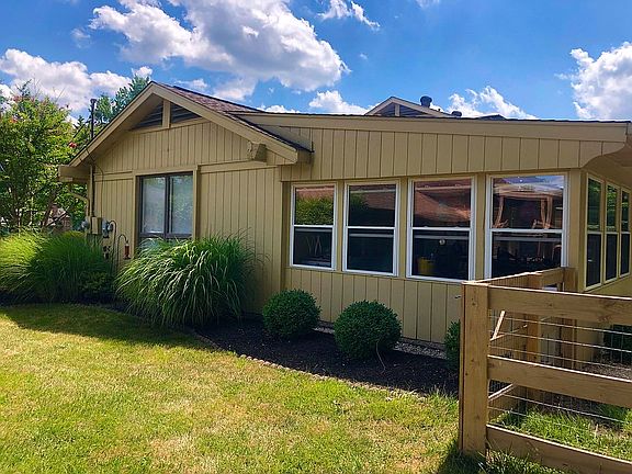 3rd image of 3066 Ashley Dr