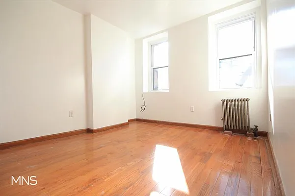 Rented by MNS | media 22