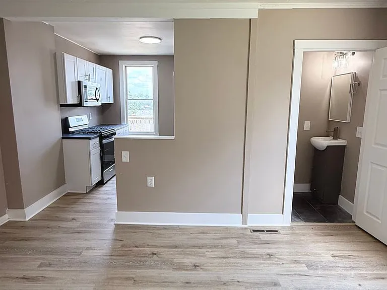 26 Merritt Ave — Photo 13