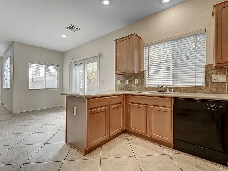 10299 Caverns Mouth Dr — Photo 13