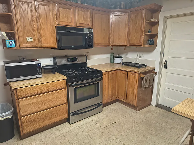 700 Hughlett Ave — Photo 8