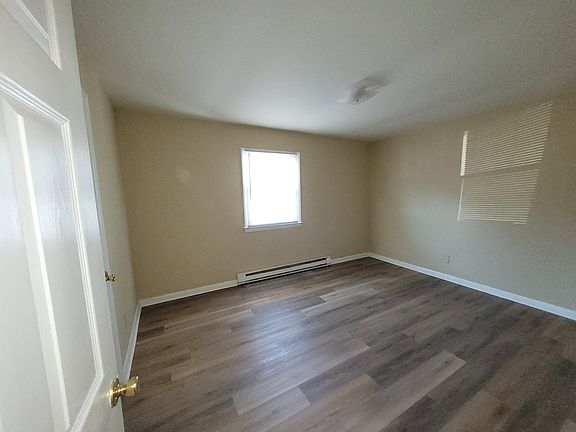 5th image of 400 Berryman St APT K