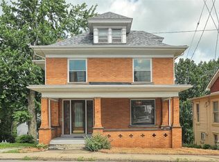 62 Main St, Hickory, PA 15340