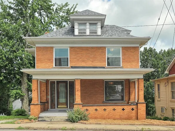 62 Main St, Hickory, PA 15340