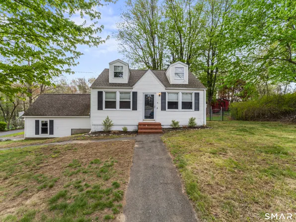 6 Prospect Drive, Newtown, CT 06470