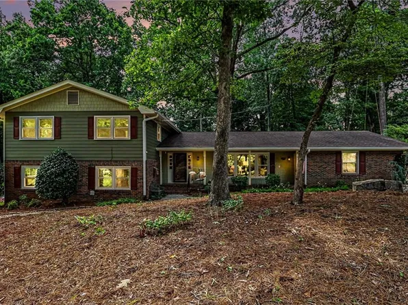 4106 Nancy Creek Way, Atlanta, GA 30319