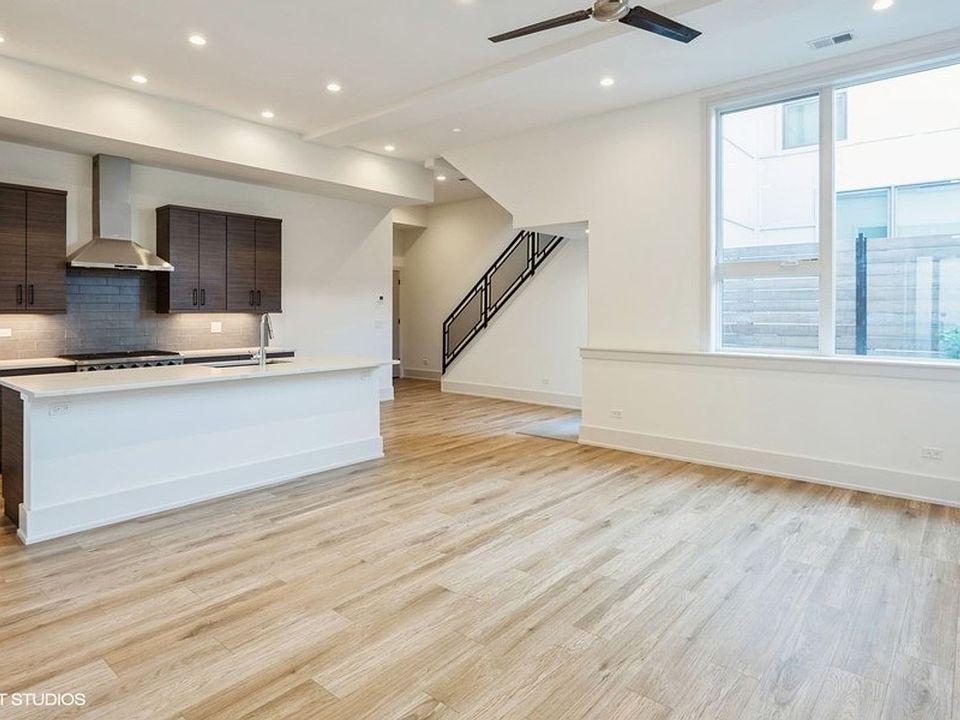 1st image of 4540 N Ravenswood Ave #1
