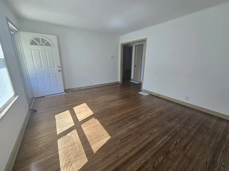 2176 N Church St — Photo 3