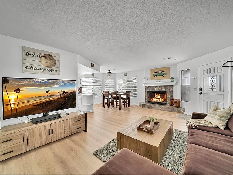 210 Avenida Montalvo #1 — Photo 4