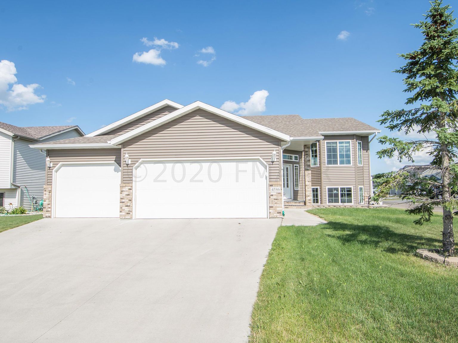 4586 Prairie Dr, Moorhead, MN 56560 Zillow