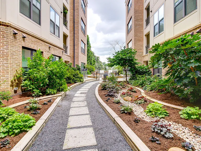 Berkshire Dilworth — Photo 38