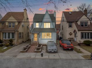 24119 86th Rd, Bellerose, NY 11426