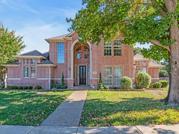 2700 Willow Creek Ct, Bedford, TX 76021