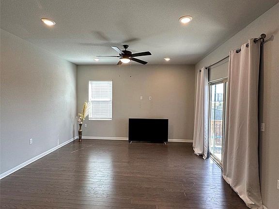 5th image of 13000 Titanium St