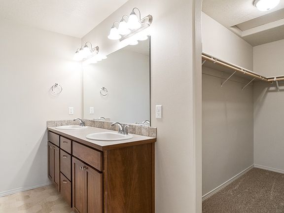3rd image of 13110 W Tower Ave