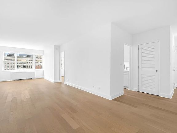 4th image of 215 E 68th St APT 18J