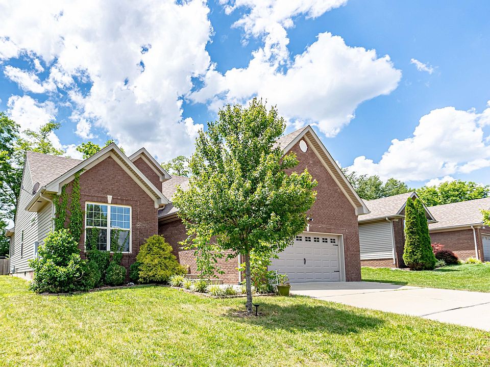 1st image of 444 Oakview Dr