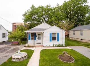 13 Elizabeth Dr, North Providence, RI 02904