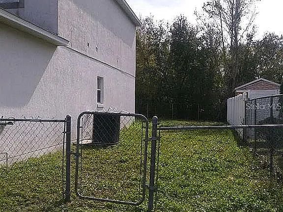 3rd image of 457 Magpie Ct