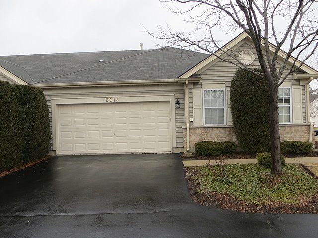1st image of 2016 Carillon Dr